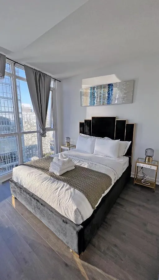 Stunning Luxurious Lakeview Condo By Cn Tower Toronto 0*,  Canada