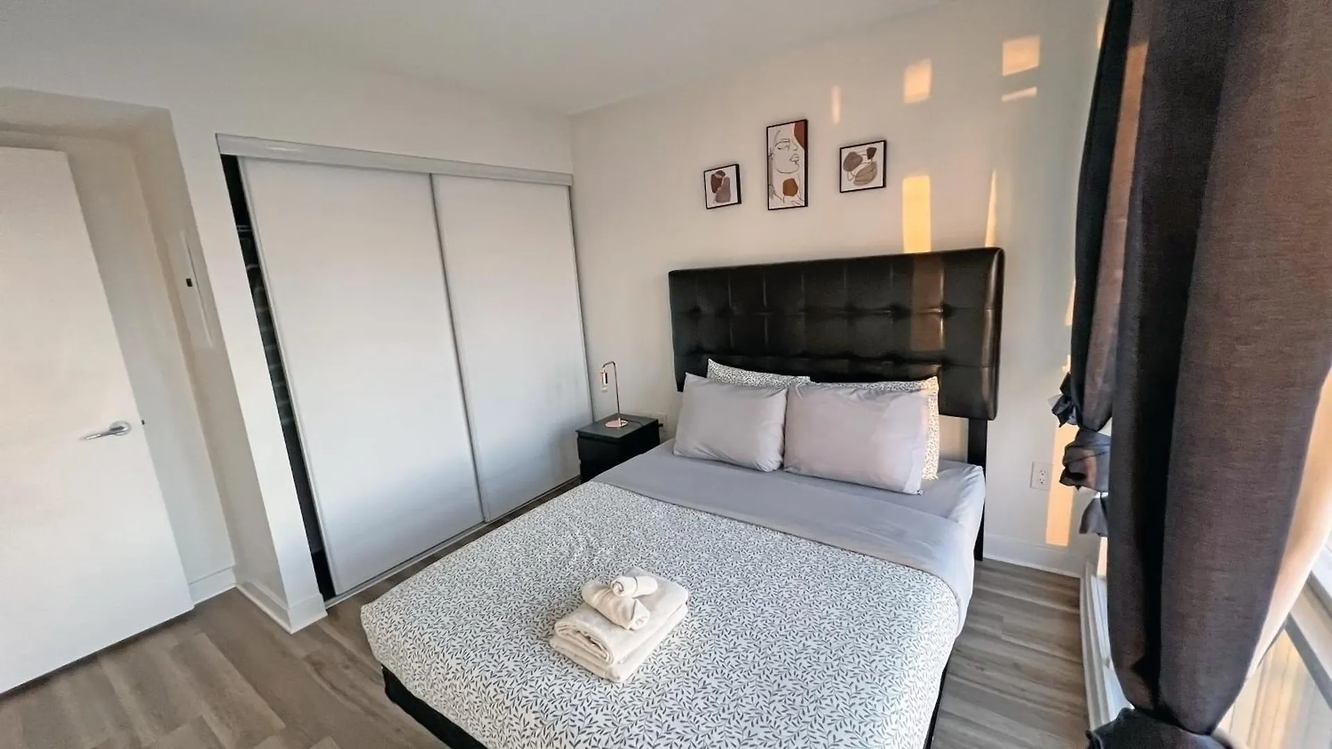 Stunning Luxurious Lakeview Condo By Cn Tower Toronto 0*,