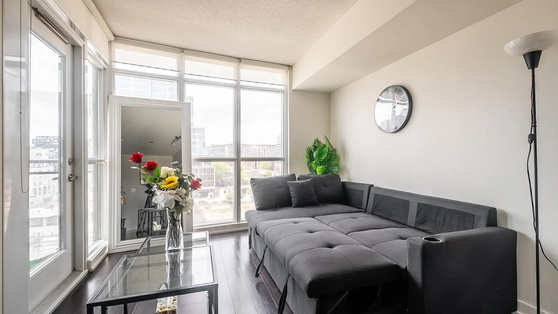 Appartement Stunning Luxurious Lakeview Condo By Cn Tower Toronto